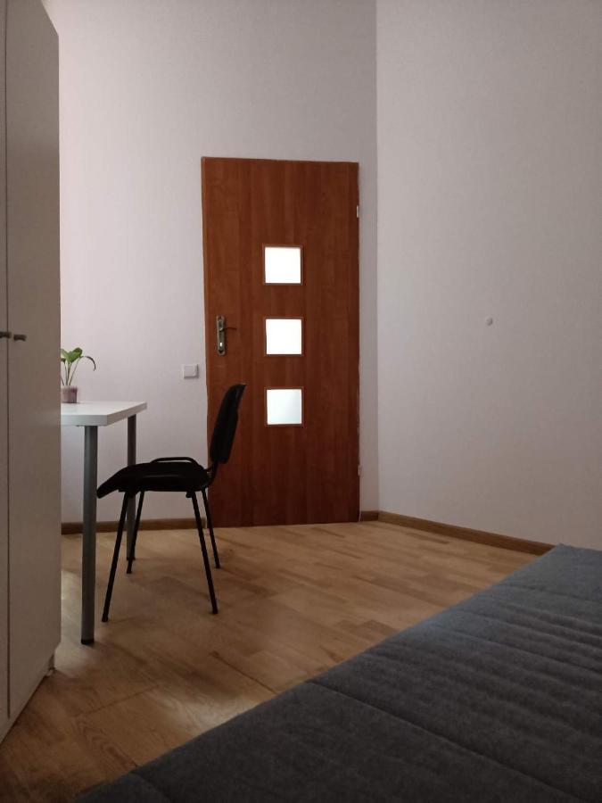 Cruz Mieszkanie Pokoje przytulny czysty lokal na noc, centrum Łódź Zewnętrze zdjęcie